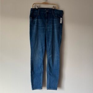 NEW - Old Navy, rockstar, super skinny, high-rise jeans